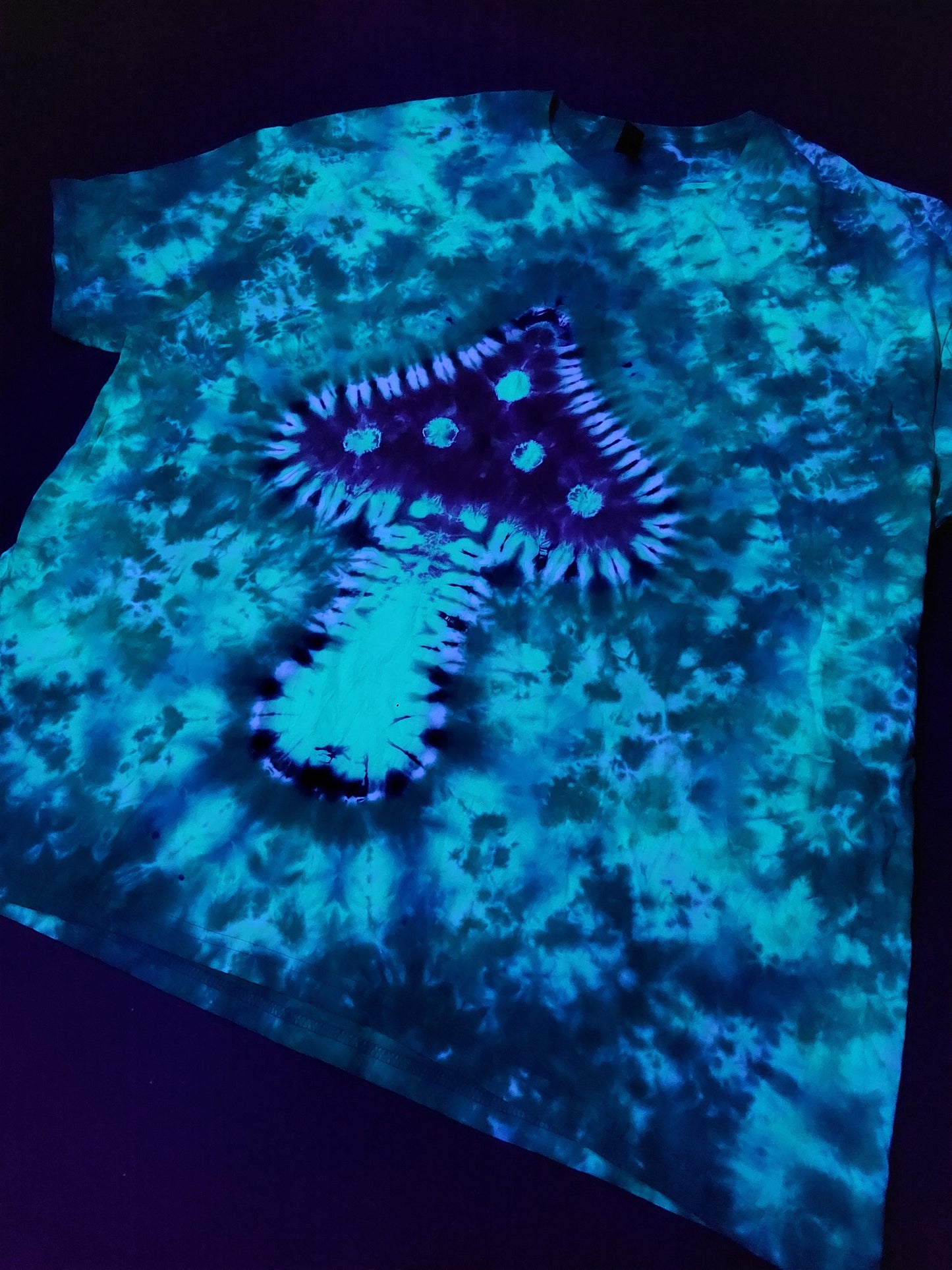 UV Reactive Magic Mushroom Tie Dye Rave T Shirt sizes S-5XL