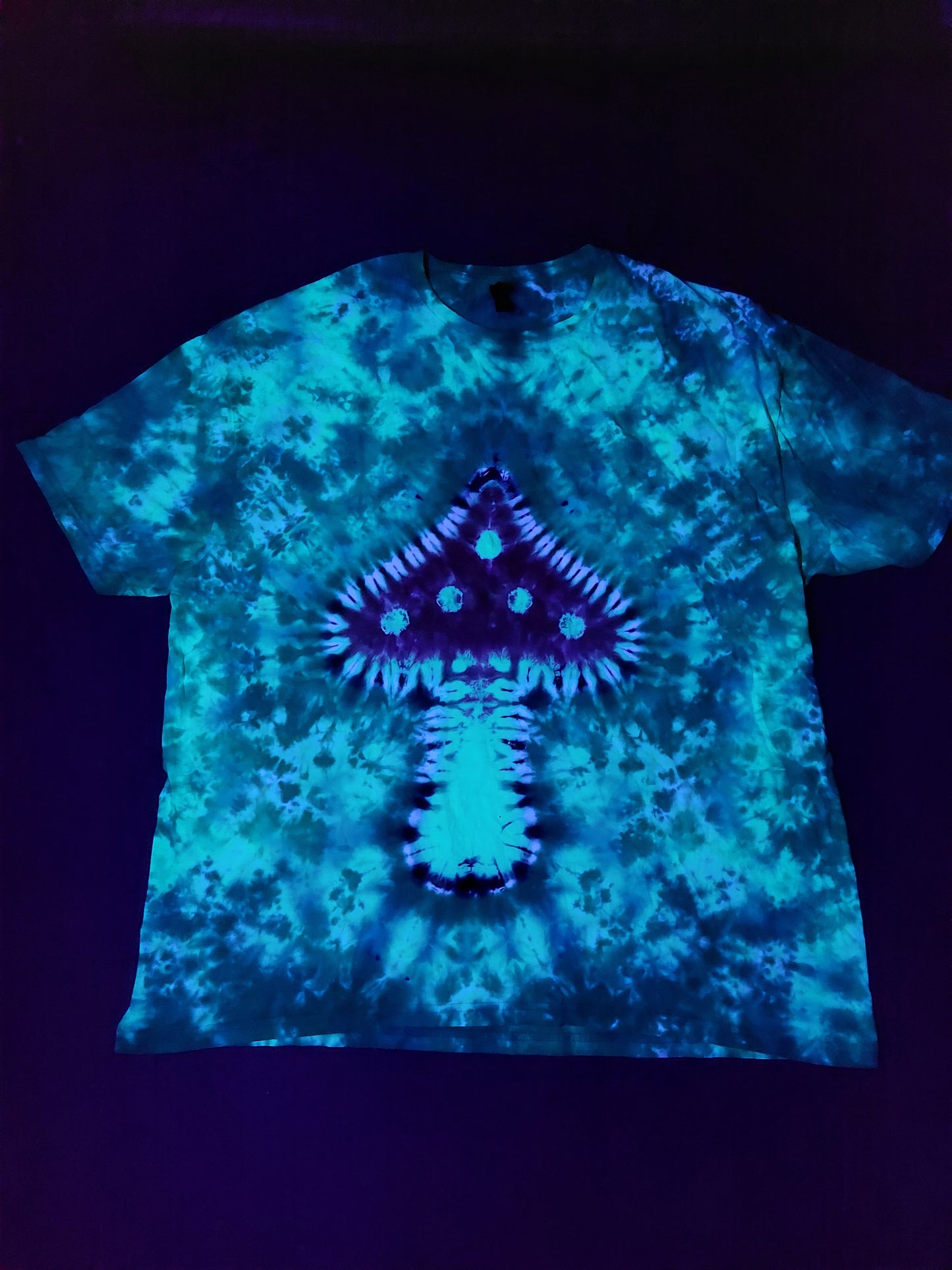 UV Reactive Magic Mushroom Tie Dye Rave T Shirt sizes S-5XL