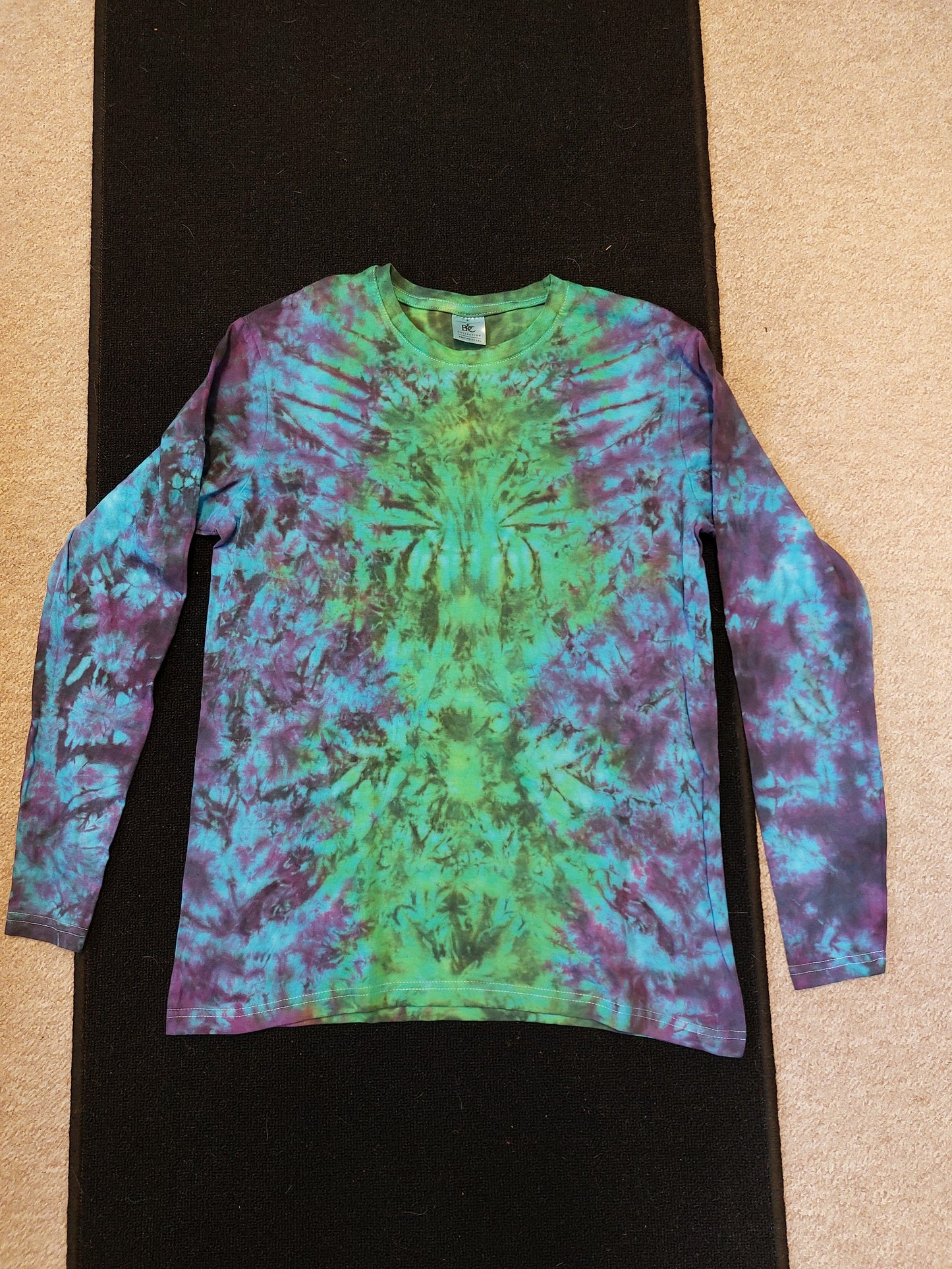 Tie Dye totem scrunch long sleeve purple green blue T shirt UNISEX S-4XL