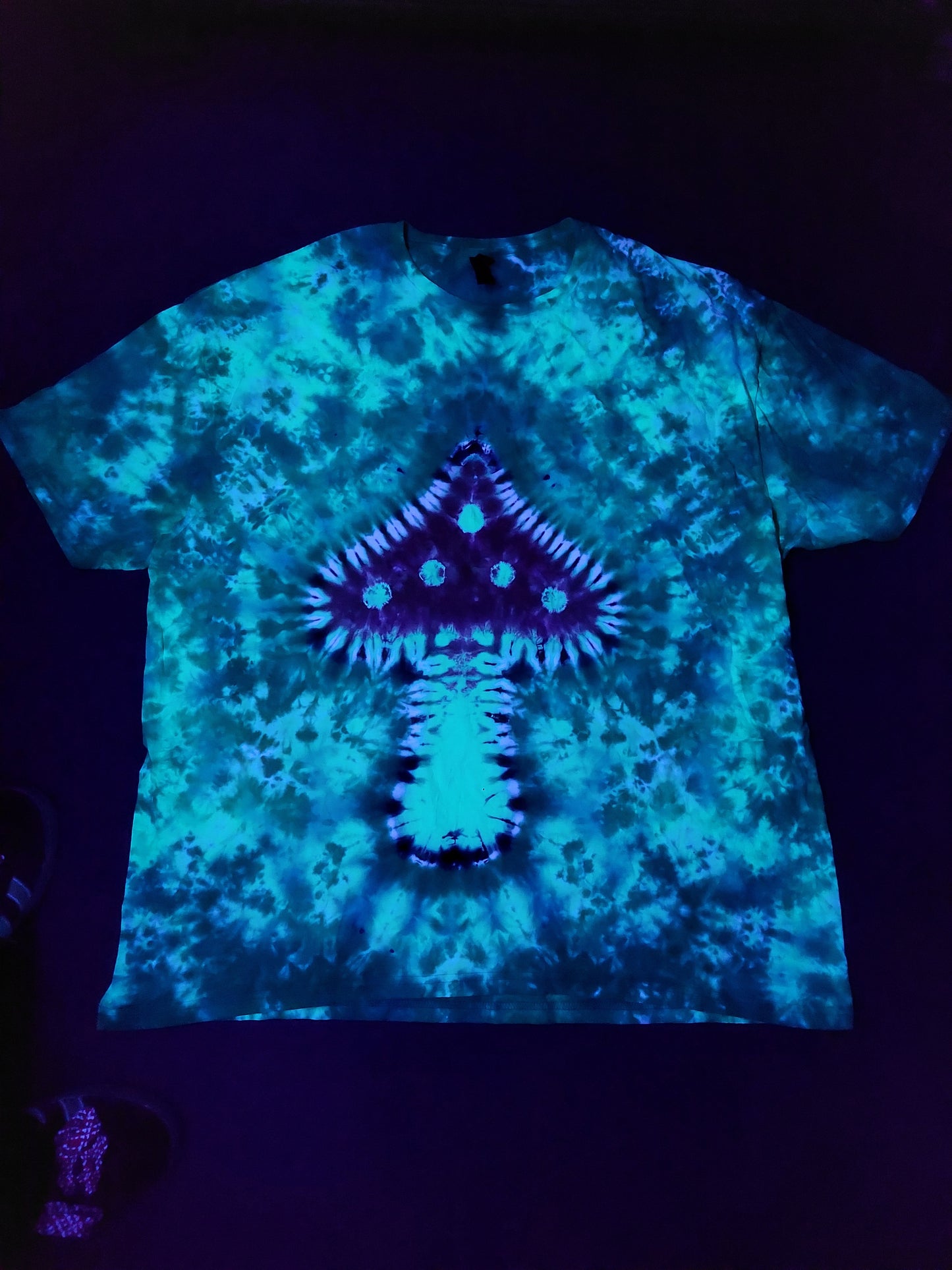 UV Reactive Magic Mushroom Tie Dye Rave T Shirt sizes S-5XL