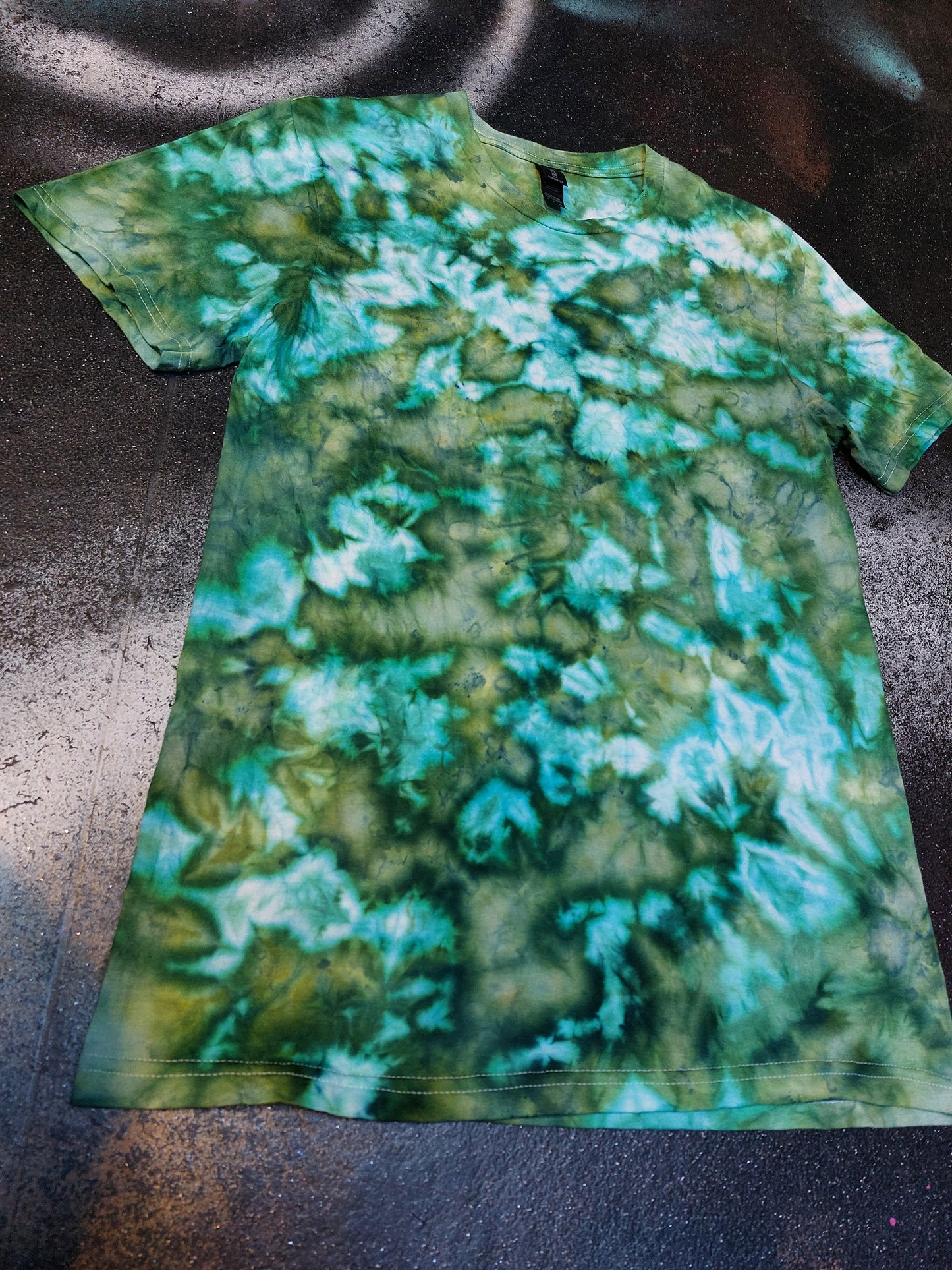 Ice dyed tie dye Dragon's Heart green brown colour T shirt sizes S to 5XL