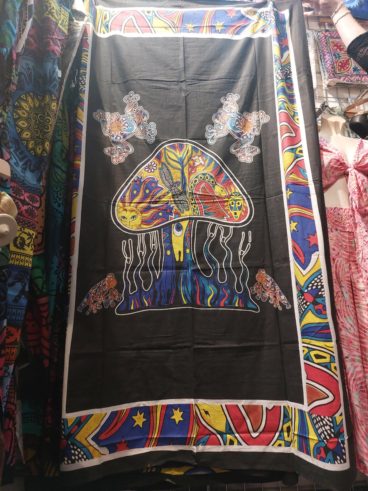 Mushroom Frog Black & Rainbow Hippy tapestry Wall Hanging Bedspread SINGLE SIZE