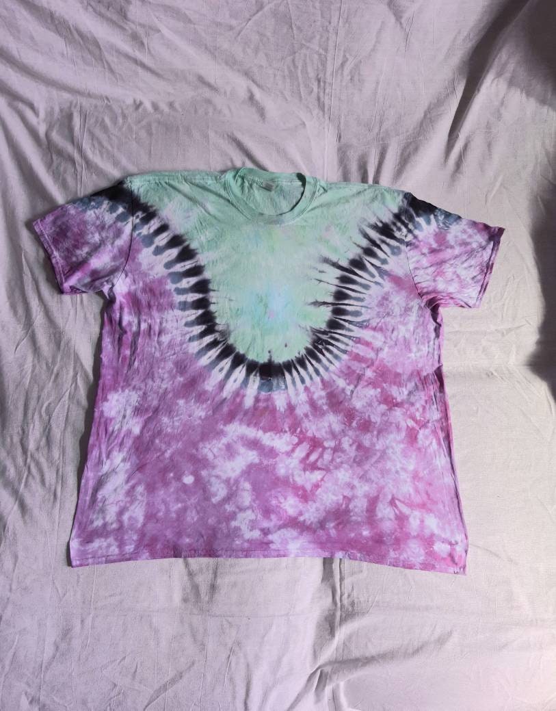 Tie Dye V U pleat T shirt pastel lilac mint UNISEX S-5XL