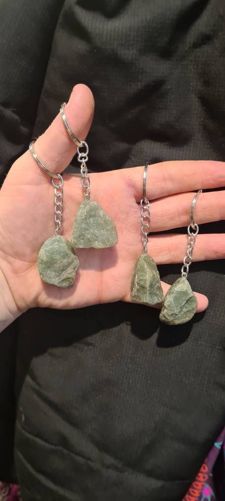 Raw crystal keyring healing stone rough Aventurine reiki chakra protection gemstone