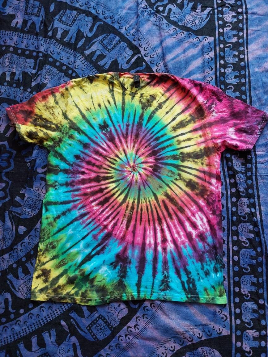 Tie Dye black rainbow spiral T shirt UNISEX S-5XL