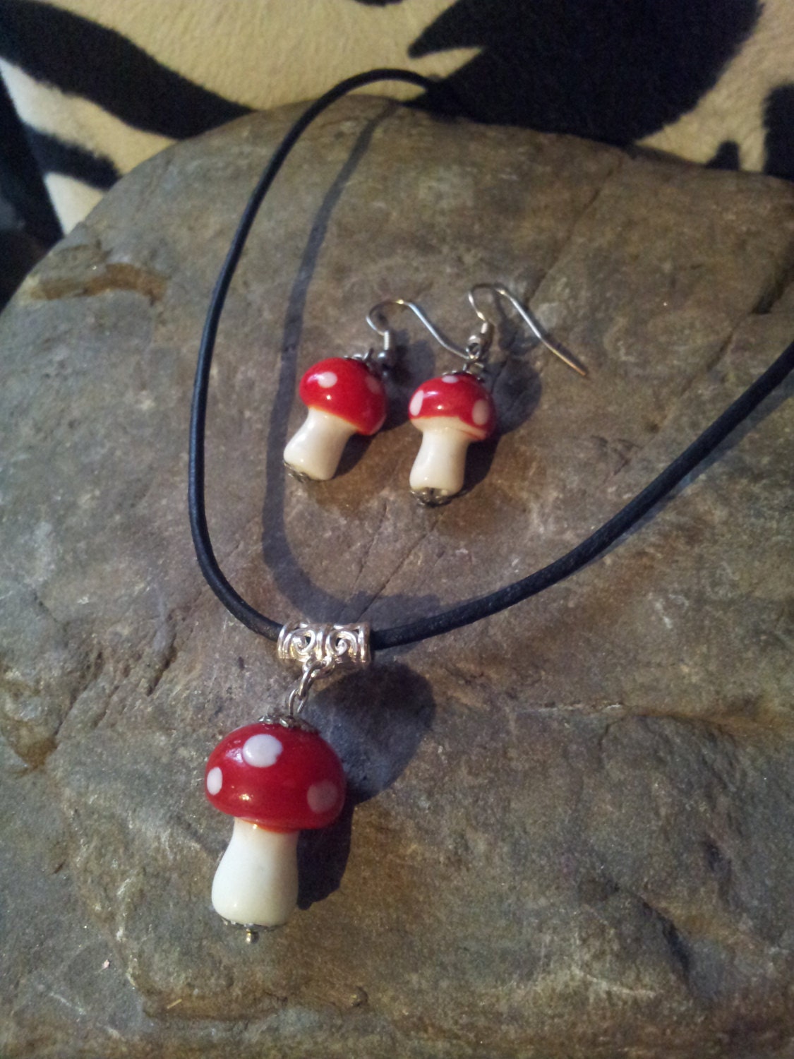 Glass Magic Mushroom Choker & Earring set