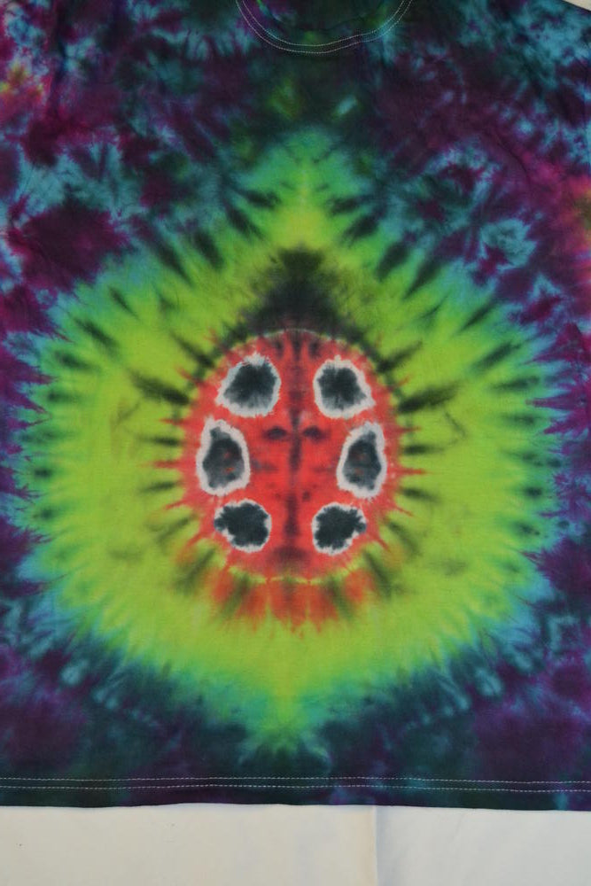 Ladybird on leaf Tie Dye T shirt UNISEX S-5XL
